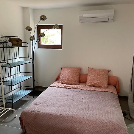Restinclieres Studio Independant - Terrasse Et Piscine En Ete מראה חיצוני תמונה